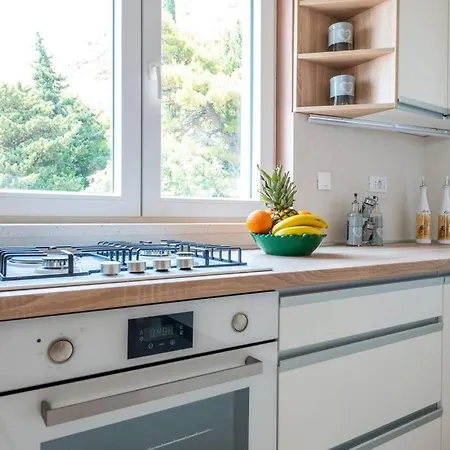 Labonne Apartament *